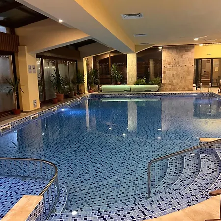 Appartement Princeps De Cura Fitness - Swimming Pool