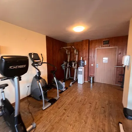 Princeps De Cura Fitness - Swimming Pool Apartmán